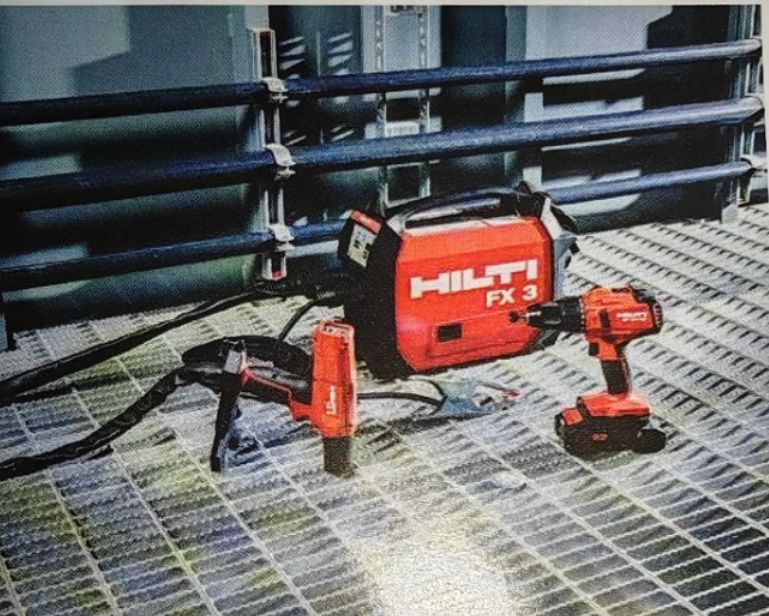 A ferramenta de travamento de fusão sem fio FX3-A da Hilti simplifica a fixação de aço soldado