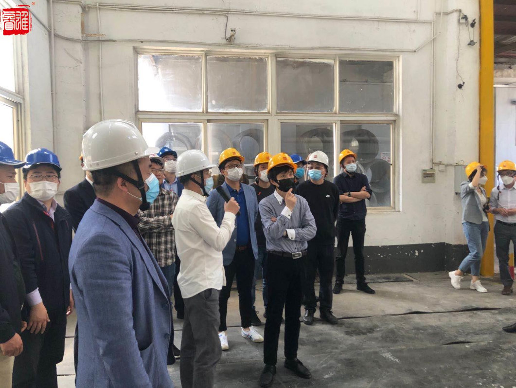 Foto de grupo na fábrica 3